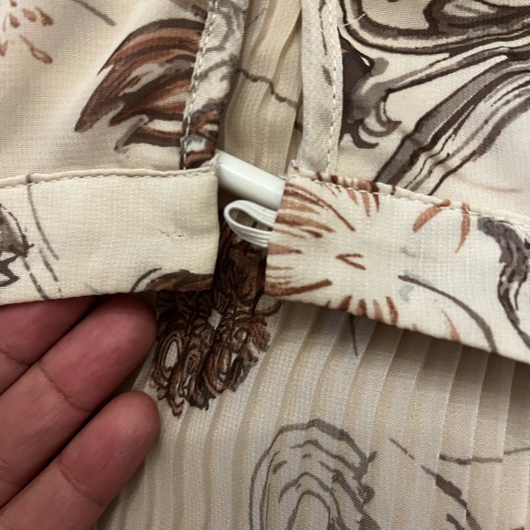 Tank - Picture 3 of 3